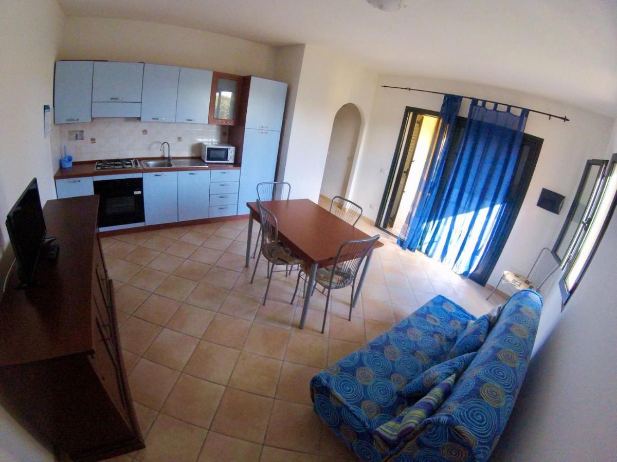 Residence Edilmare San Teodoro Pokoj fotografie