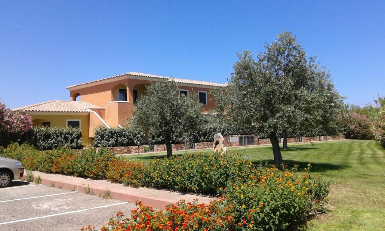 Residence Edilmare San Teodoro Pokoj fotografie