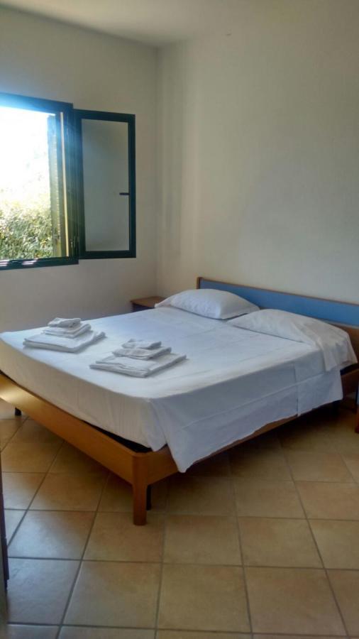 Residence Edilmare San Teodoro Pokoj fotografie